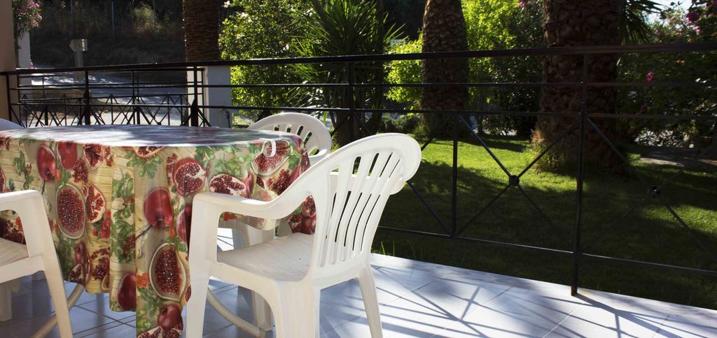 Olive Grove Apts Lithakia  Luaran gambar